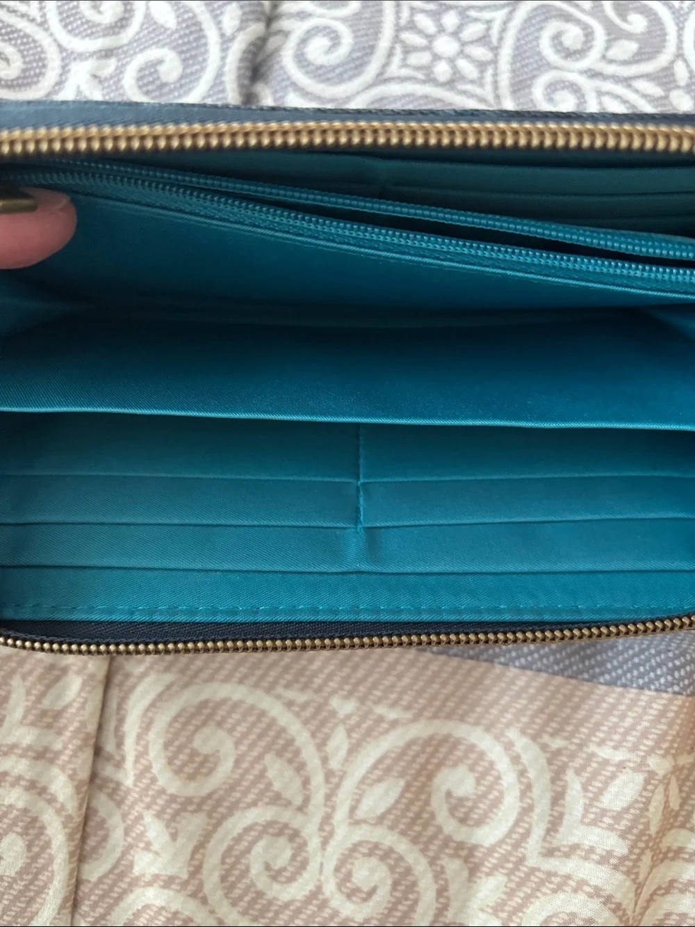 Travelon Blue Floral Zip-Around Wallet with Front Pocket